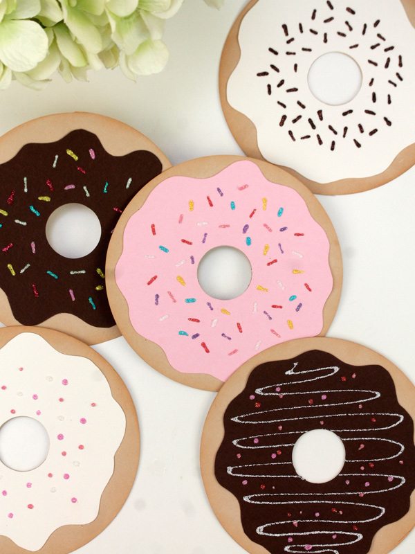 Simple Donut Valentine's | Damask Love Blog